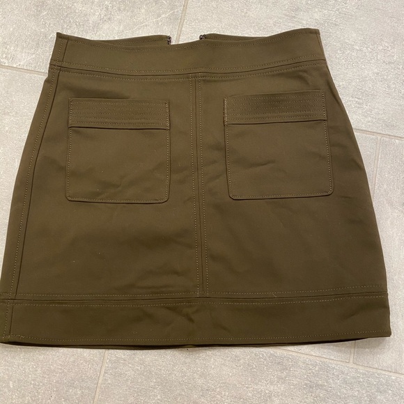 Cute Express Mini Skirt: NWT - Picture 1 of 3